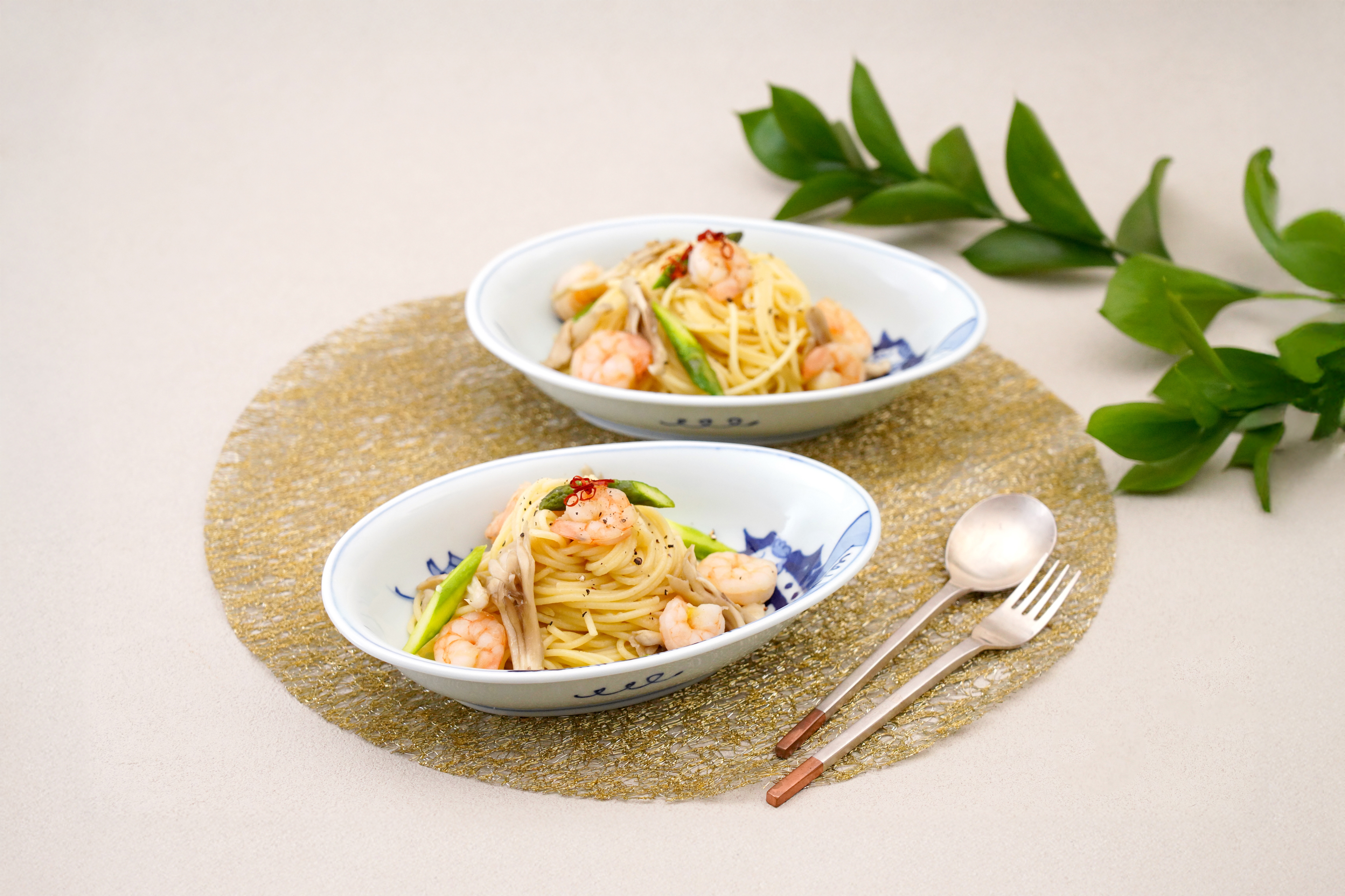 異国情緒を楽しめるたまご型カレー皿 2点セット