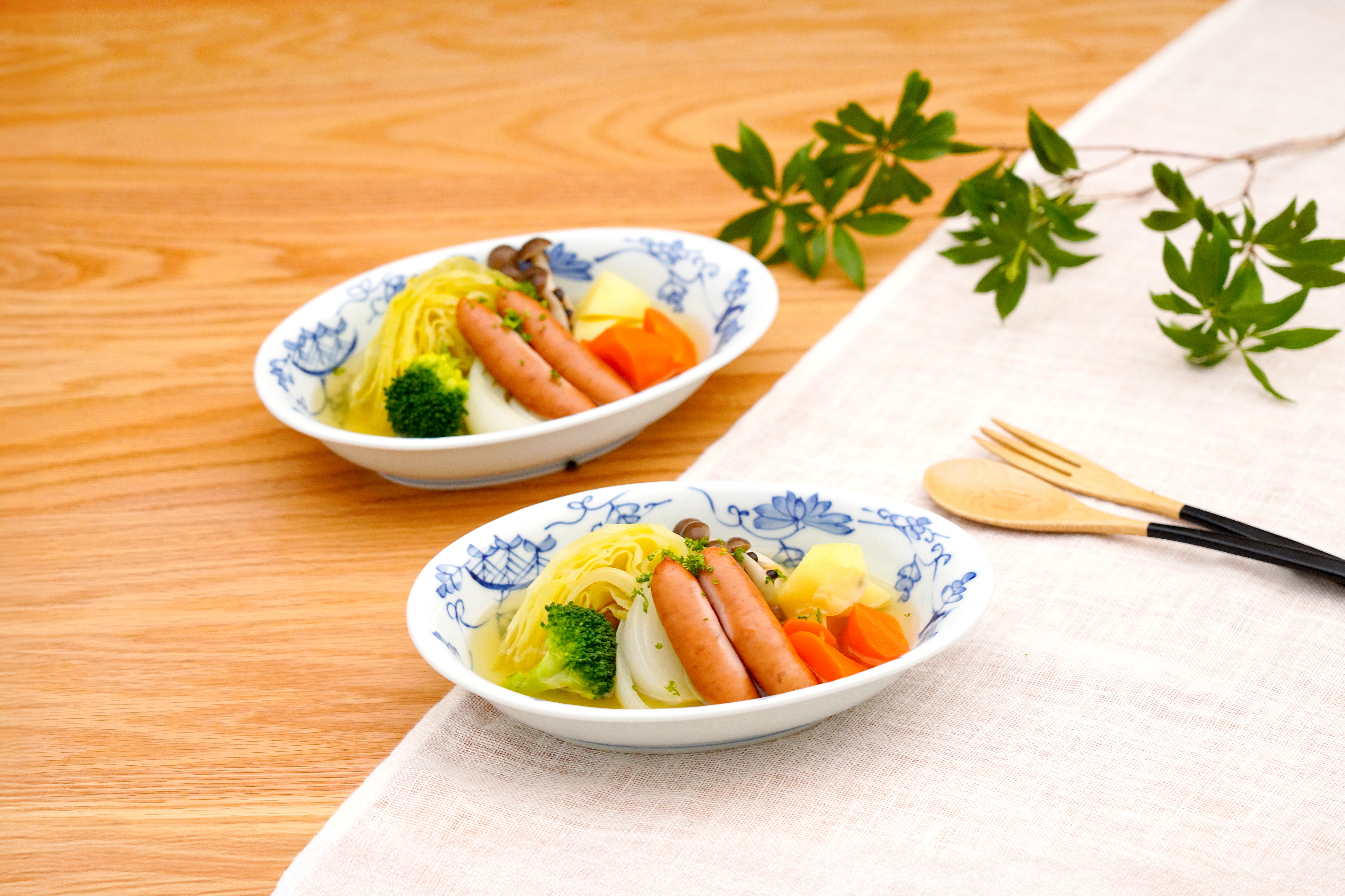 唐草異人たまご型カレー皿 2点セット